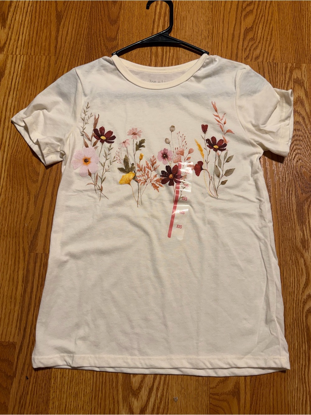 Zoo + Liv Floral Graphic Tee – NWT - Picture 2 of 3